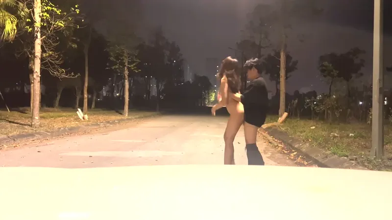 Hành trình dụ em người yêu dâm chơi public phần 2